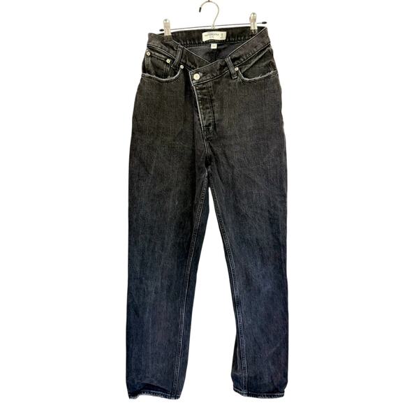 Abercrombie & Fitch Denim - Abercrombie & Fitch Curve Love Dad Jean Black Wash High Rise 26 Short